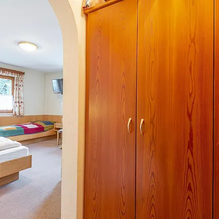 Gaestehaus Golker Гостевой дом 2*